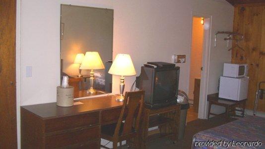 Palmers Motel Wakefield Room photo